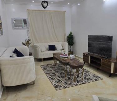 Jizan Apartment | شقة مميزة غرفتين وصالة جيزان - وصول ذاتي