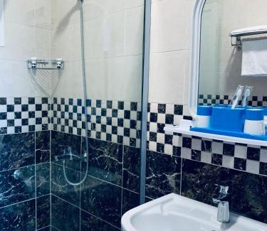 Sakaka Hotel | شقق الروشن الجوفي