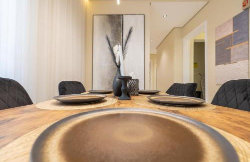 Riyadh Apartment | شقه 6 فاخره ثلاث غرف نوم وجلسه خارجيه صغيرة