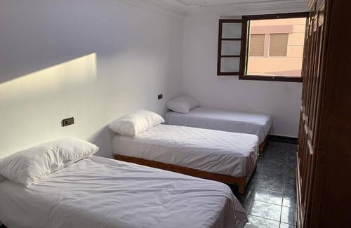 Beni Ansar Apartment | غرفة مفوشة مشتركة One-Bedroom Apartment