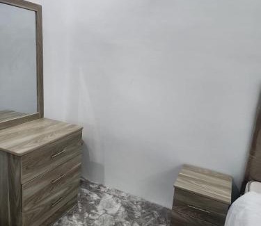 Tabuk Apartment | غرفة وصاله العزام نزل