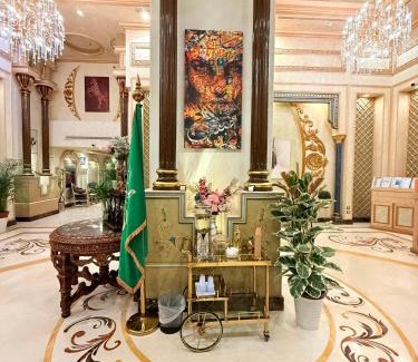 Hera Street Hotel | فندق الفرسان المتحدة شارع حراء - "سانسا"