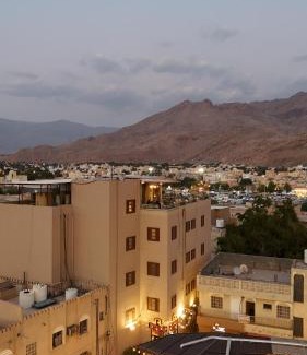 Nizwa Hotel | فندق المدينة القديمة Old Town Hotel