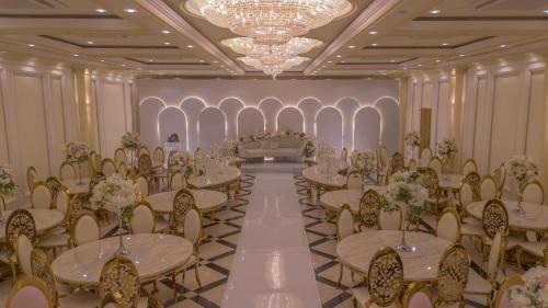 Ibri Hotel | فندق النبراس AlNebras Hotel