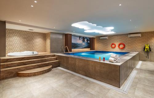 Dammam Hotel | فندق فيو الشاطي - Beach View Hotel