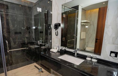 Riyadh Hotel | فندق لا بوسكيه - شركة العانية للضيافة السياحي