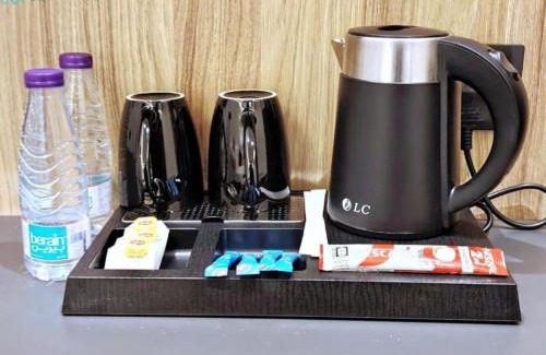 Haql Hotel | فندق وايت سيزون