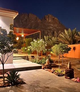 AlUla Villa | فيلا بمزرعة