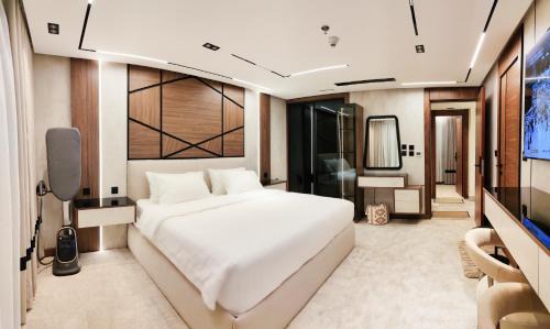 Mecca Villa | فيلا خاصة في آي بي إطلالة على الحرم - و عنوانها أبراج مكة