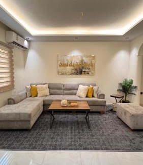 King Abdul Aziz Road Villa | فيلا للعائلات ثلاث غرف نوم في مجمع تالا المجد حي النهضه