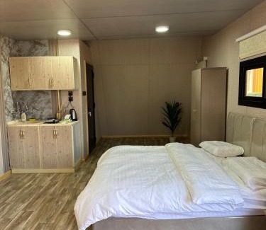 Western Province Ski Chalet | كوخ الملاذ الريفي MalathCottage