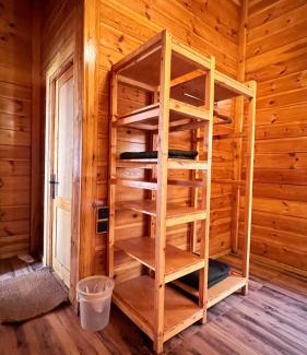 Al Kura Ski Chalet | كوخ ريفي