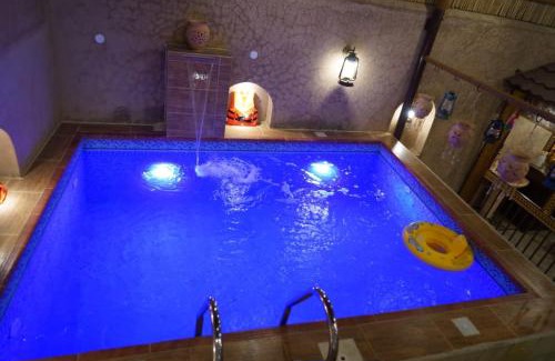 Nizwa Ski Chalet | نزل مزارعة التراثية mazarah heritage inn