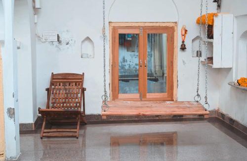 Sadabad House | दाऊजी ब्रज धाम आस्था और शांति