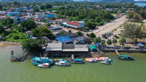 Lang Suan Resort | ตามตะวันรีสอร์ท