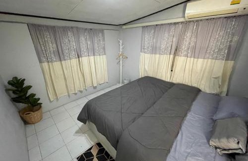 Phu Khao Thong House | บ้านคุณยายอยุธยา