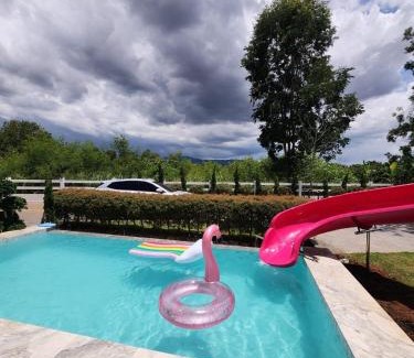 Pong Ta Long Villa | บ้านพูลวิลล่าเขาใหญ่ The Overflow