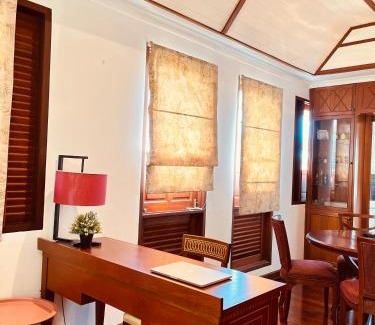 Cha-am Resort | บ้านมนชเลชะอำ ติดชายหาด Baan Monchale