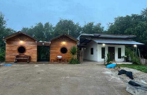 Chat Trakan House | บ้านสวนพงษ์ศิริ Baan Suan Pongsiri