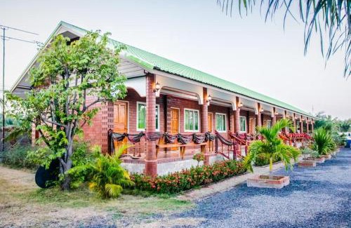 Kap Choeng Hotel | พยูงทองรีสอร์ท