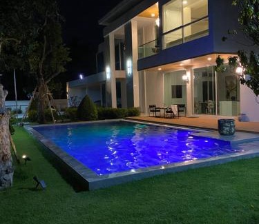 San Pa Thong House | พิมพ์ตะวันภูวิลล่า