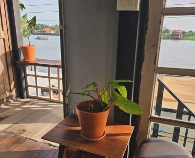 Pak Kret House | เฉื่อยโฮมสเตย์