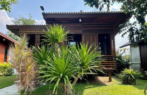 Phetchaburi Hotel | เพชรพิชชารีสอร์ท