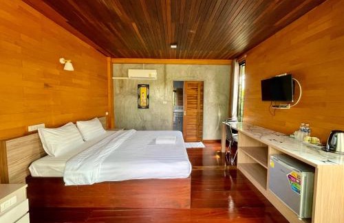 Phetchaburi Hotel | เพชรพิชชารีสอร์ท