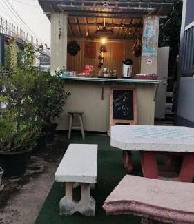 Nan House | เรือนวรา - Wara Guesthouse