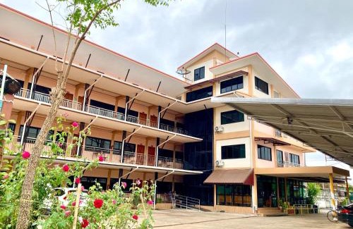 Sakon Nakhon Hotel | โรงแรมกาญจนาสกลนคร