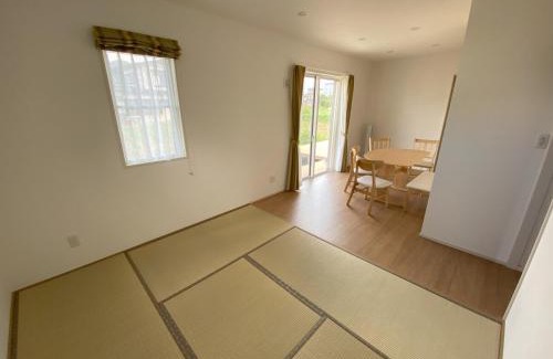 Fujiyoshida Apartment | にじいろ邸1階