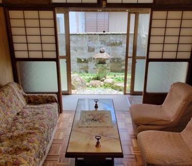 Kiho-cho House | ゲストハウス鷹乃巣