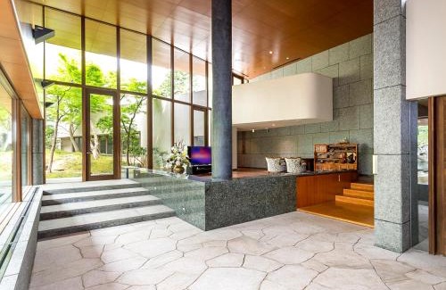 Namegata Hotel | 別邸 翠風荘 慶山