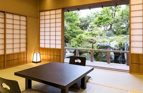 Namegata Hotel | 別邸 翠風荘 慶山
