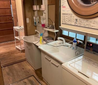 Aki Ward Apartment | 古民家の宿屋千鶴1組限定貸切プラン5部屋15名宿泊可