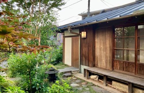 Yamanouchi Apartment | 和宿520ゴーニマル緑青