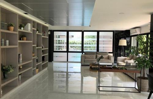 Huay Kaew Apartment | 宁曼路Palm springs parlor 高级公寓一居室