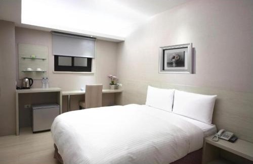 Sinsing District Hotel | 宜都大飯店 Idol Hotel