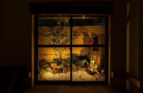 Nishi Villa | 実rei 疲れを癒す日本庭園と大きなリビング 寝室6 ベッド13トイレ3 お風呂2台