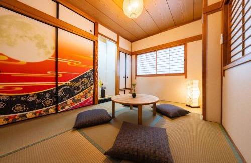 Nishi Villa | 実rei 疲れを癒す日本庭園と大きなリビング 寝室6 ベッド13トイレ3 お風呂2台