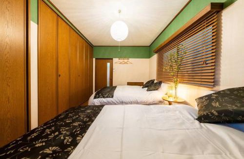 Nishi Villa | 実rei 疲れを癒す日本庭園と大きなリビング 寝室6 ベッド13トイレ3 お風呂2台