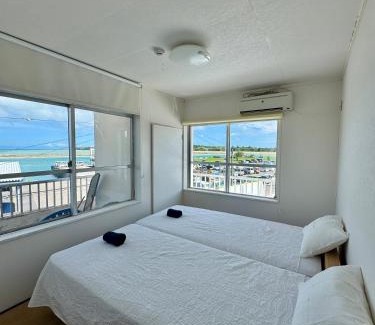 Taketomi-jima Taketomi-cho House | 小浜島ゲストハウスLei