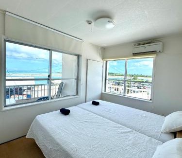 Taketomi-jima Taketomi-cho House | 小浜島ゲストハウスLei