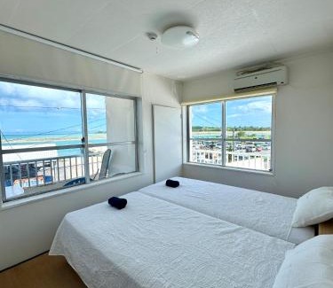 Taketomi-jima Taketomi-cho House | 小浜島ゲストハウスLei