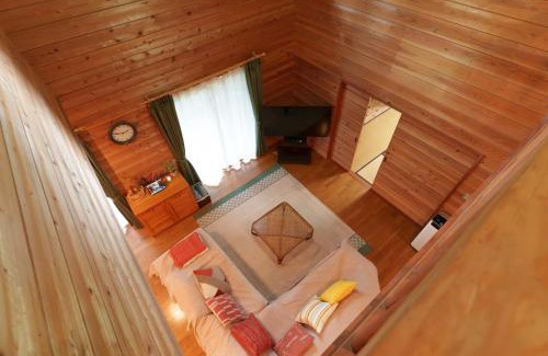 Oshino House | 忍野しょうらい山荘