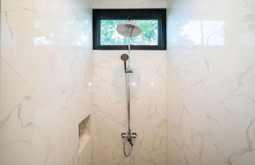 Chalong Villa | 拉威安达曼四卧私人泳池高端奢华别墅