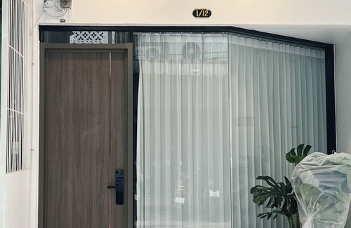 Silom House | 曼谷市中心 2分钟抵达silom mrt和bts 公共交通出行方便 5房5床11人 朱拉医院 尚泰Silom lumpini park bnh医院 曼谷一号