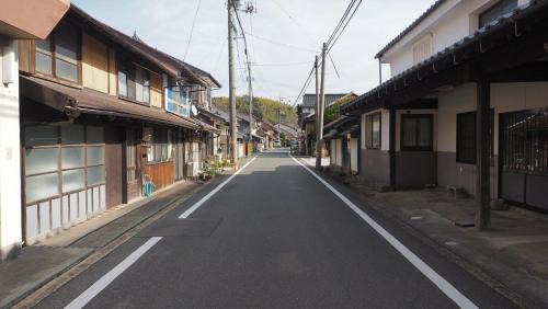 Tsuwano-cho Apartment | 泊まれるカフェ龍さん家