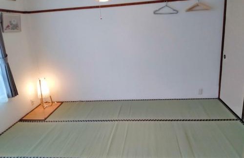 Minato Apartment | 波除ハイツ