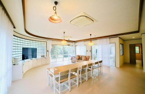 Ishigaki House | 海王屋 Kaioya